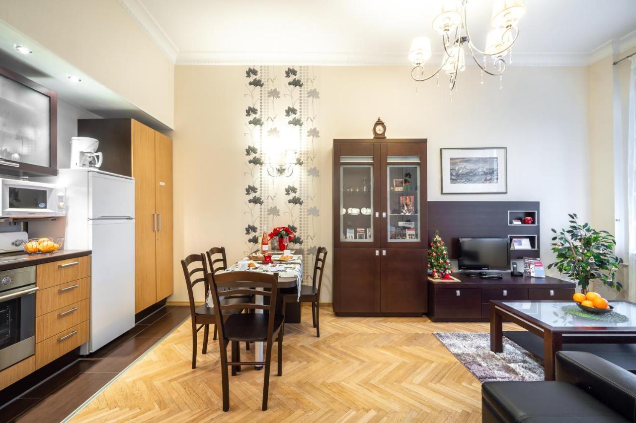 Classic Apartments In Old Town Tallin Zewnętrze zdjęcie
